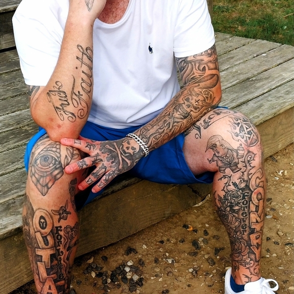 Meet your Posher, Andrew - Picture 4 of 7